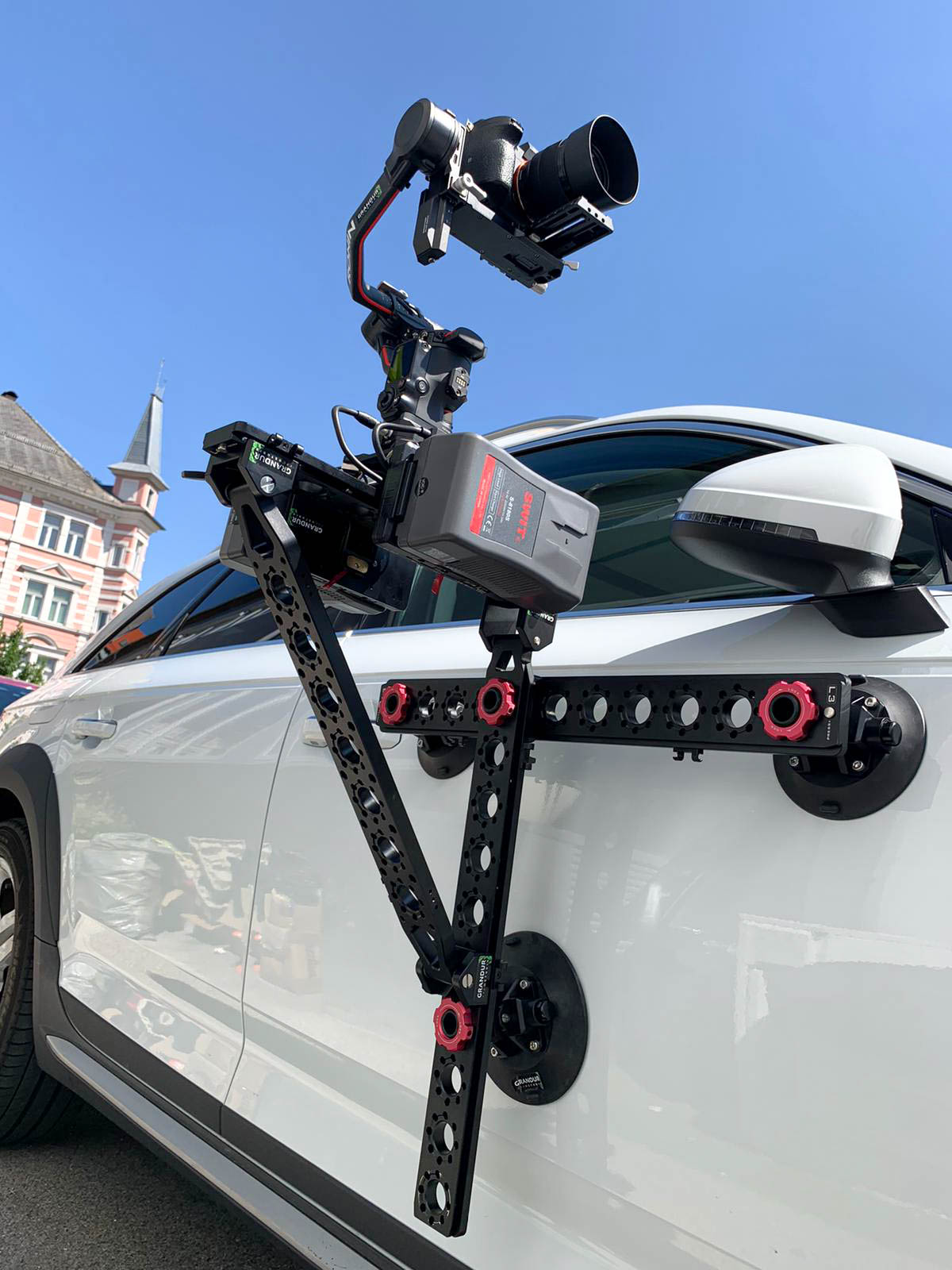 TILTA HYDRA ALIEN ARM CAR MOUNTING SYSTEM - Image 10