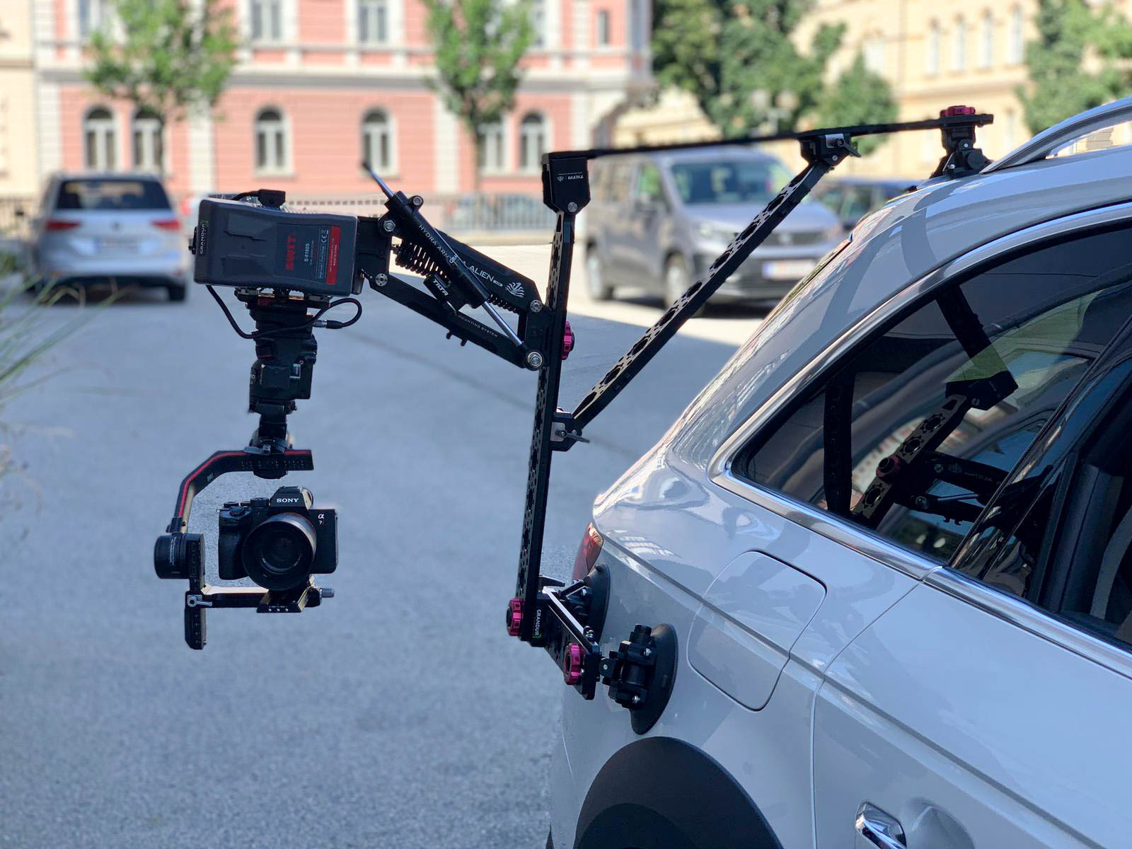 TILTA HYDRA ALIEN ARM CAR MOUNTING SYSTEM - Image 9